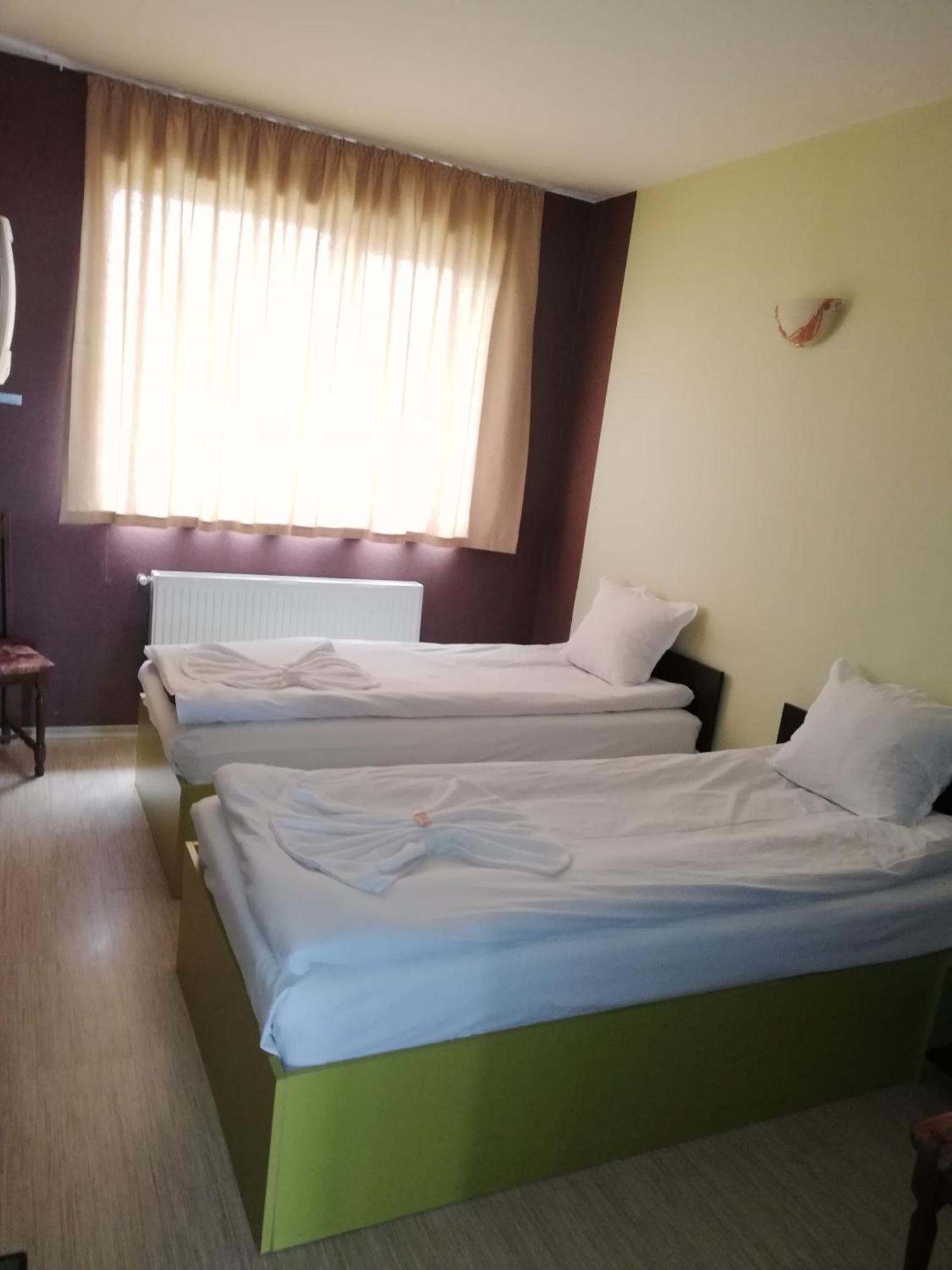 Хотелски Комплекс Родина Mizara Zimmer foto