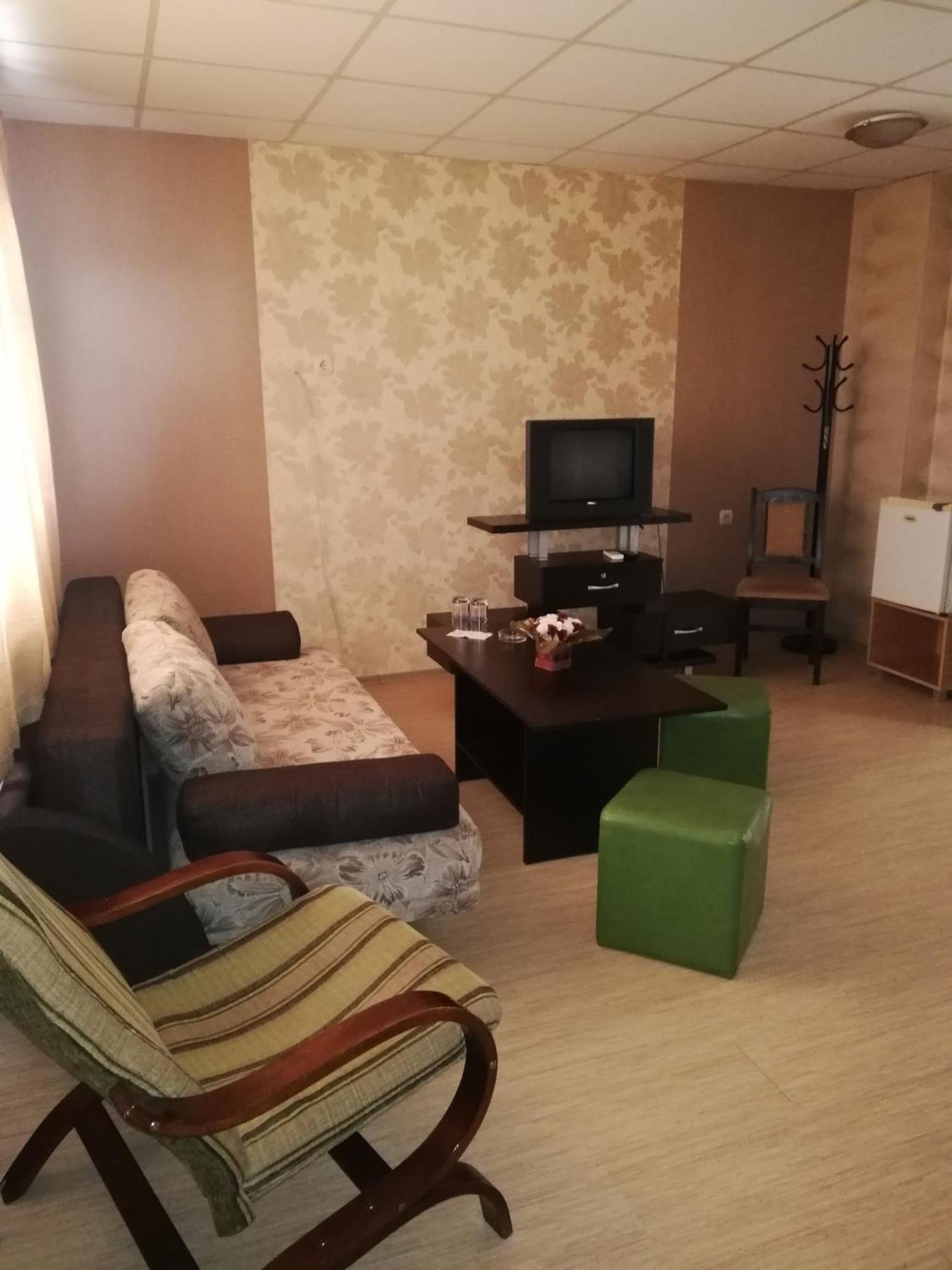 Хотелски Комплекс Родина Mizara Zimmer foto